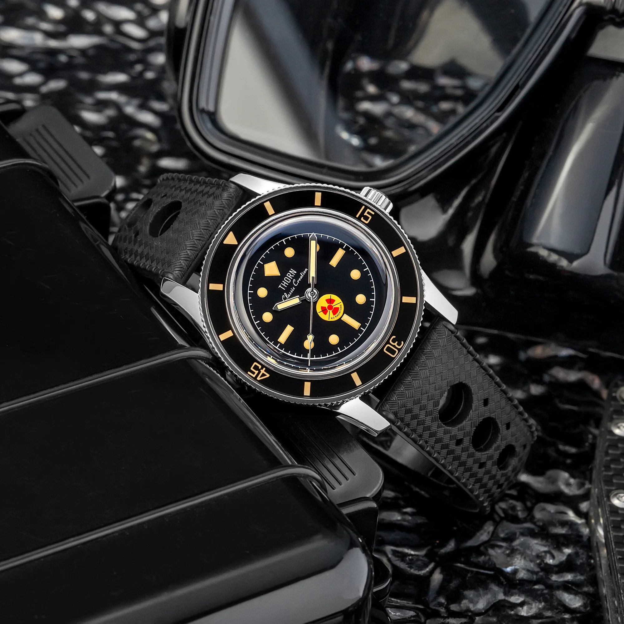 Thorn 38mm Titanium 50-Fathoms Dive Watch T009 - Image 16